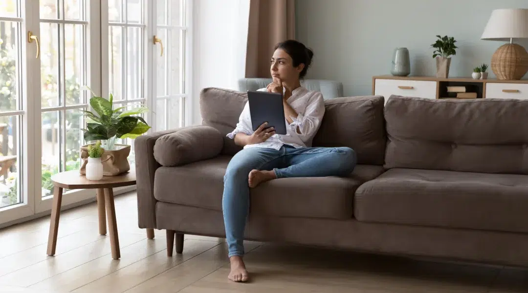 The pros and cons of instant loans: What you need to know